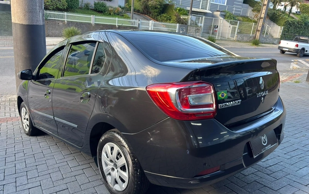 imagem-https://www.socarrao.com.br/sc-vehicle-images-prod/3946591/1789753025821-8fdb2aad-c1c9-4040-37e6-3a23be54d0ad.jpg