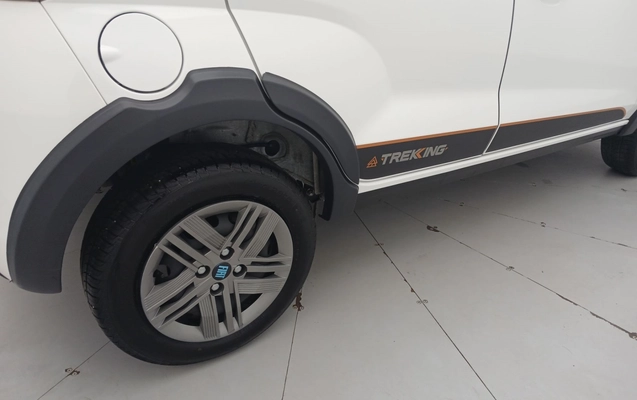 imagem-https://www.socarrao.com.br/sc-vehicle-images-prod/3946609/1789753067918-1_023743.jpg