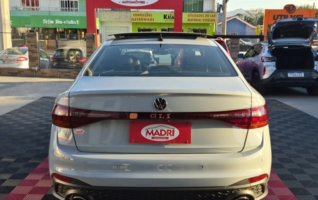 imagem-https://www.socarrao.com.br/sc-vehicle-images-prod/3946628/1789753156748-003_e5d45fcf59a5fbd3f62084ffd4f9dd4f.jpg