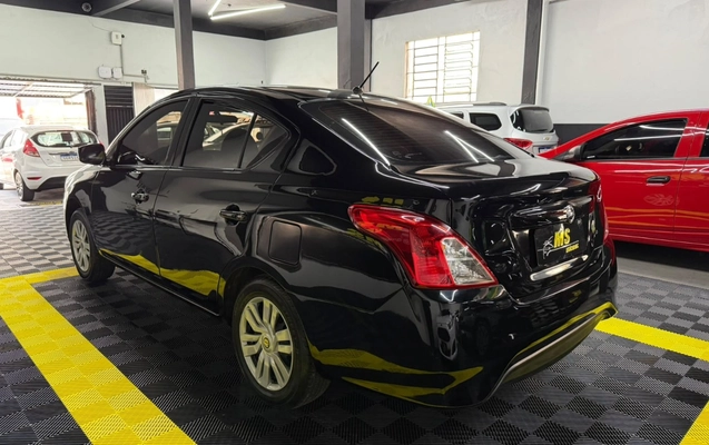 imagem-https://www.socarrao.com.br/sc-vehicle-images-prod/3946747/1789753397859-V2hhdHNBcHAgSW1hZ2UgMjAyNi0wOS0xOCBhdCAxNC4zMS41NCAoMSkuanBlZw.jpeg