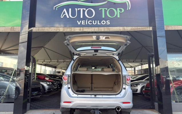 imagem-https://www.socarrao.com.br/sc-vehicle-images-prod/3946773/1789753928717-gb-4edf956.jpg