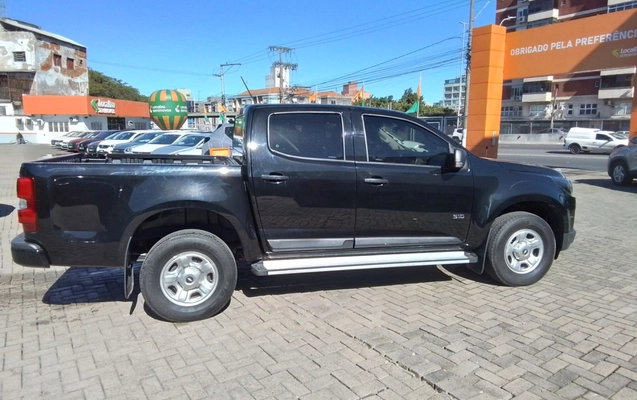 imagem-https://www.socarrao.com.br/sc-vehicle-images-prod/3946878/1789753707755-1_041046.jpg
