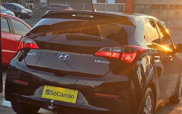 imagem-https://www.socarrao.com.br/sc-vehicle-images-prod/3946887/1789753714319-MDIxZjU0MjktZjk3ZC00MzY2LWE2ZDUtNjM4MmFkZWY3YWVkLmpwZw.jpg