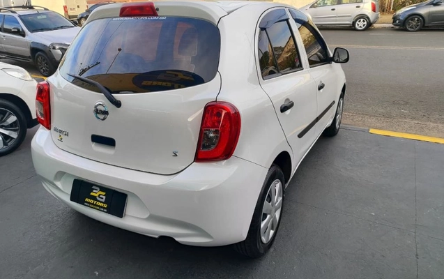 imagem-https://www.socarrao.com.br/sc-vehicle-images-prod/3946943/1789753772576-gb-57e8dc6.jpeg