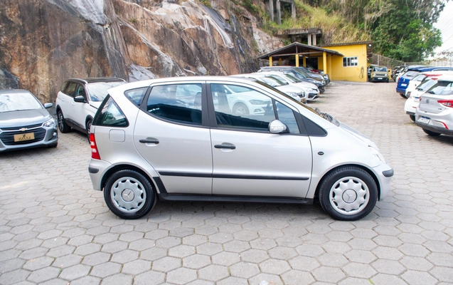 imagem-https://www.socarrao.com.br/sc-vehicle-images-prod/3947110/1789754047794-f2f489a028c64c38b2f981870870bc55_1789751157930.jpg