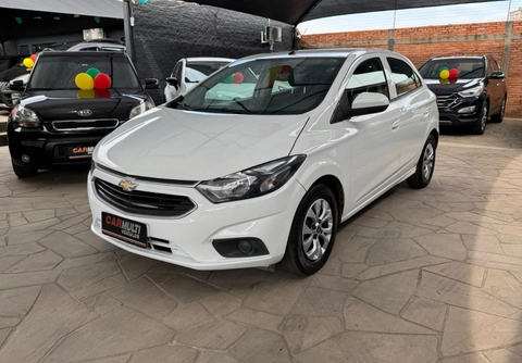 Chevrolet Onix 2019 Branco — foto 1 de 3
