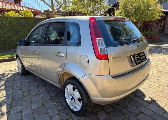 imagem-https://www.socarrao.com.br/sc-vehicle-images-prod/3947118/1789754082435-ford-fiesta-1.6-mpi-class-hatch-8v-flex-4p-manual-wmimagem12384810173.jpg