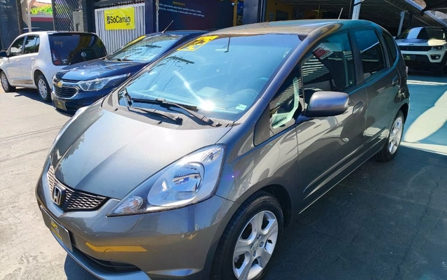 imagem-https://www.socarrao.com.br/sc-vehicle-images-prod/3947140/1789754195735-gb-9a3dd56.jpeg