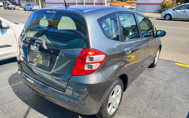 imagem-https://www.socarrao.com.br/sc-vehicle-images-prod/3947140/1789754195737-gb-60fb6dd.jpeg