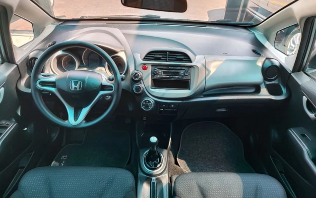 imagem-https://www.socarrao.com.br/sc-vehicle-images-prod/3947140/1789754195745-gb-4ff2226.jpeg
