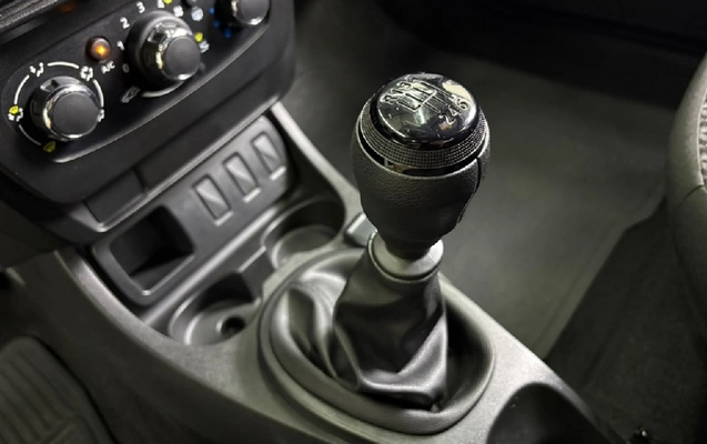 imagem-https://www.socarrao.com.br/sc-vehicle-images-prod/3947141/1789754206961-d1476ecf-8f22-3b5f-d6f9-1a4ad3a0bc3e-whatsappimage2026-09-16at1520051jpeg.jpg