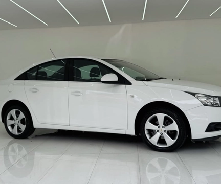 Chevrolet Cruze 2012 Branco — foto 1 de 3