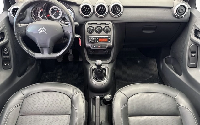 imagem-https://www.socarrao.com.br/sc-vehicle-images-prod/3947181/1789754260145-vehicle_image_1787155906_b6ec9c35296a5584457bea1d7562a216.jpeg