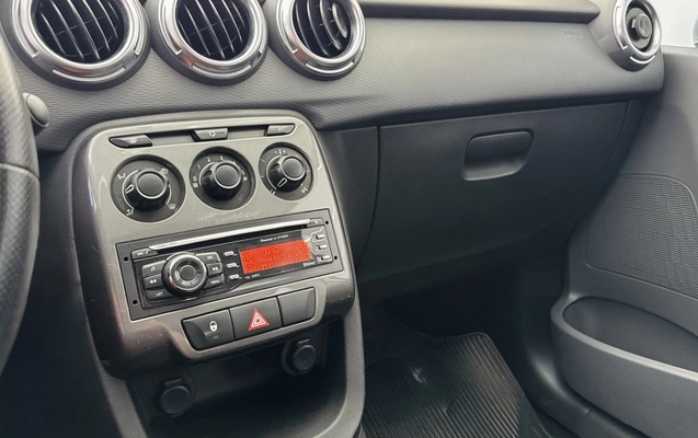 imagem-https://www.socarrao.com.br/sc-vehicle-images-prod/3947181/1789754260162-vehicle_image_1787155933_2c5dd88b37e60e7c6409401c7fd38c42.jpeg