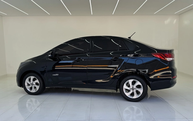 imagem-https://www.socarrao.com.br/sc-vehicle-images-prod/3947183/1789754280222-vehicle_image_1787059725_dd211a6eb9d7227dfc2f5a48f02e3d1b.jpeg