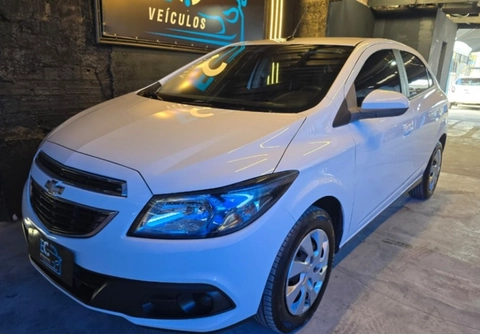 Chevrolet Onix 2015 Branco — foto 1 de 3