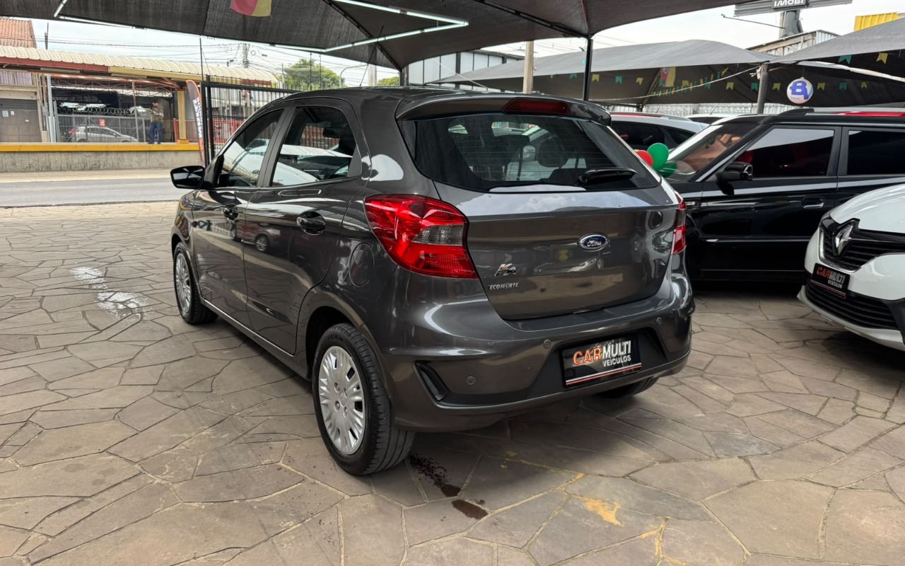 imagem-https://www.socarrao.com.br/sc-vehicle-images-prod/3947400/1789754722959-V2hhdHNBcHAgSW1hZ2UgMjAyNi0wOS0xOCBhdCAxNC41Ni41Mi5qcGVn.jpeg