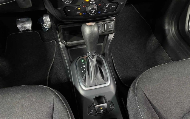 imagem-https://www.socarrao.com.br/sc-vehicle-images-prod/3947417/1789754752080-003_55f51aacff9ead1dd720c4323fd12569.jpg