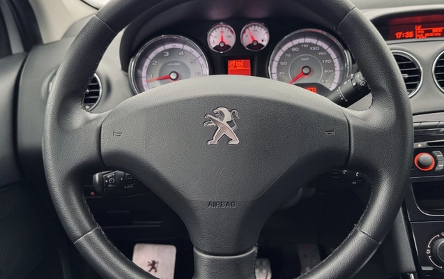 imagem-https://www.socarrao.com.br/sc-vehicle-images-prod/3947444/1789754788662-vehicle_image_1784226188_560c5a2b0182a8664973a2673dd55783.jpeg