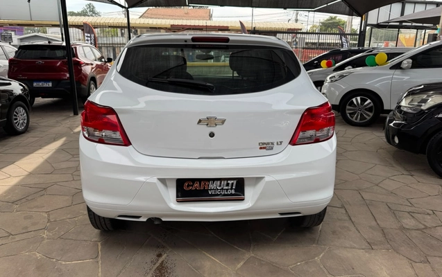 imagem-https://www.socarrao.com.br/sc-vehicle-images-prod/3947510/1789754965450-V2hhdHNBcHAgSW1hZ2UgMjAyNi0wOS0xOCBhdCAxNS4wMC41Ny5qcGVn.jpeg
