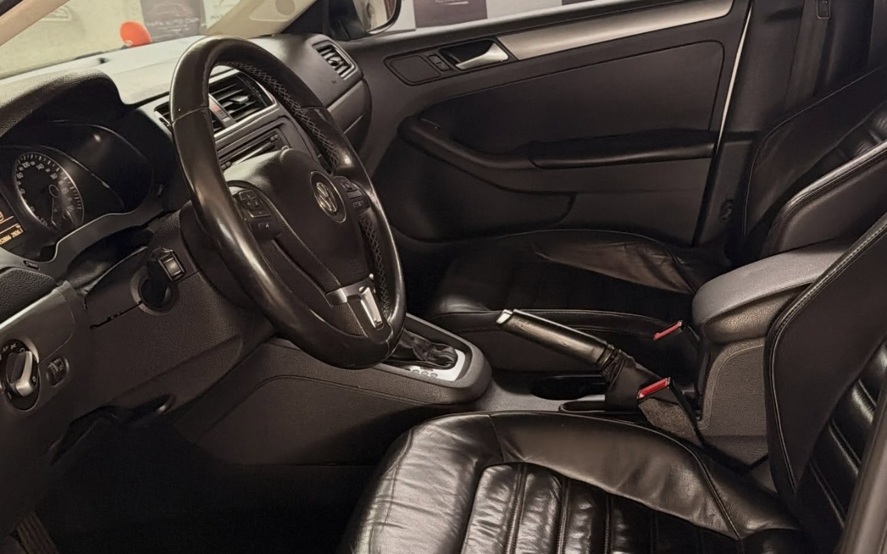 imagem-https://www.socarrao.com.br/sc-vehicle-images-prod/3947567/1789755065141-U2F2ZUNsaXAuQXBwXzc1MjQ3NTkyNl8xNzk0MDcxNzAwOTI3MDgyMF8yODAzNzQ4NDIxMjQ4MDYzNzRfbi5qcGc.jpg