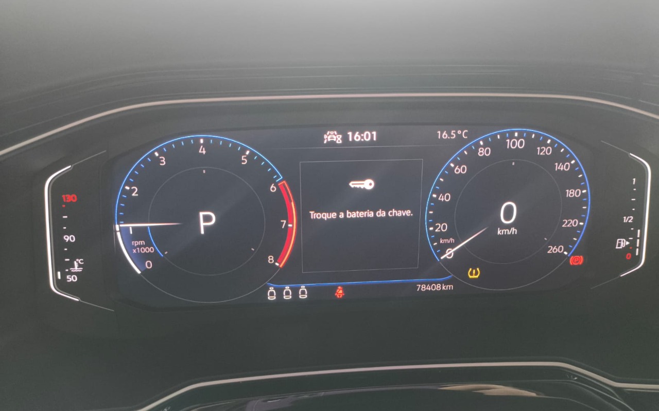 imagem-https://www.socarrao.com.br/sc-vehicle-images-prod/3947639/1789755333848-OGI1YTFiMDMtYTMzYi00MmVlLWFjZjktNTljYTM4YTQzMDZjLmpwZw.jpg