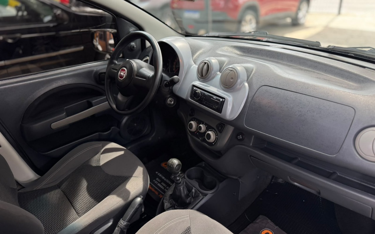 imagem-https://www.socarrao.com.br/sc-vehicle-images-prod/3947654/1789755377501-V2hhdHNBcHAgSW1hZ2UgMjAyNi0wOS0xOCBhdCAxNS4wMi40MyAoMSkuanBlZw.jpeg