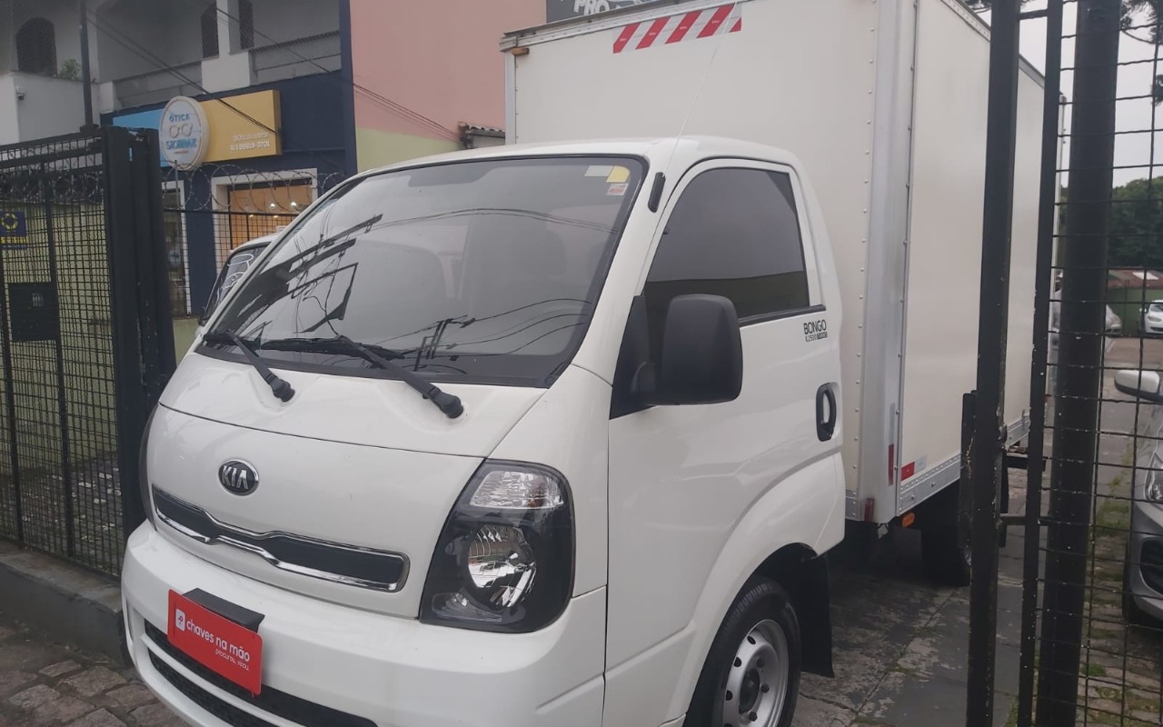 imagem-https://www.socarrao.com.br/sc-vehicle-images-prod/3947656/1789755379226-V2hhdHNBcHAgSW1hZ2UgMjAyNi0wOS0xNyBhdCAyMC41NC40OCAoMikuanBlZw.jpeg