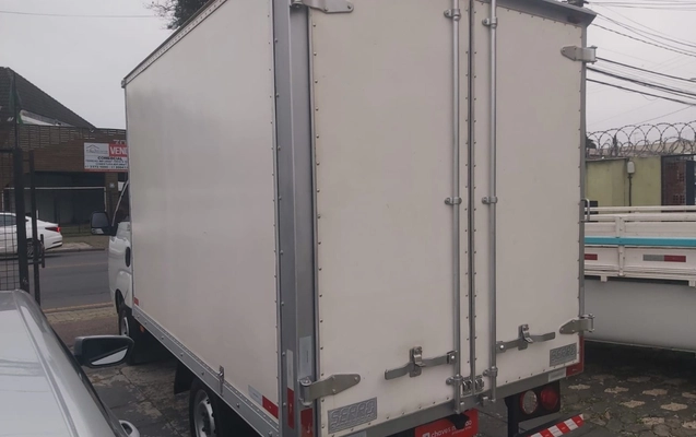 imagem-https://www.socarrao.com.br/sc-vehicle-images-prod/3947656/1789755379495-V2hhdHNBcHAgSW1hZ2UgMjAyNi0wOS0xNyBhdCAyMC41NC40OCAoNSkuanBlZw.jpeg