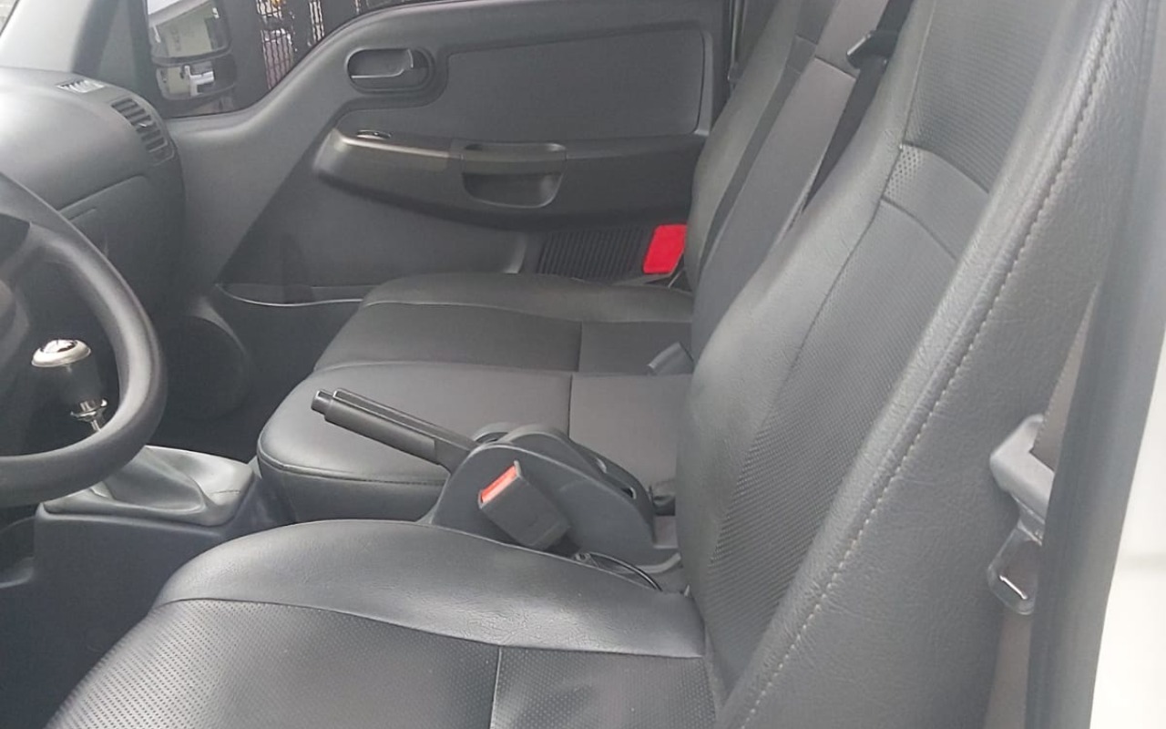 imagem-https://www.socarrao.com.br/sc-vehicle-images-prod/3947656/1789755380084-V2hhdHNBcHAgSW1hZ2UgMjAyNi0wOS0xNyBhdCAyMC41NC40OCAoMTMpLmpwZWc.jpeg
