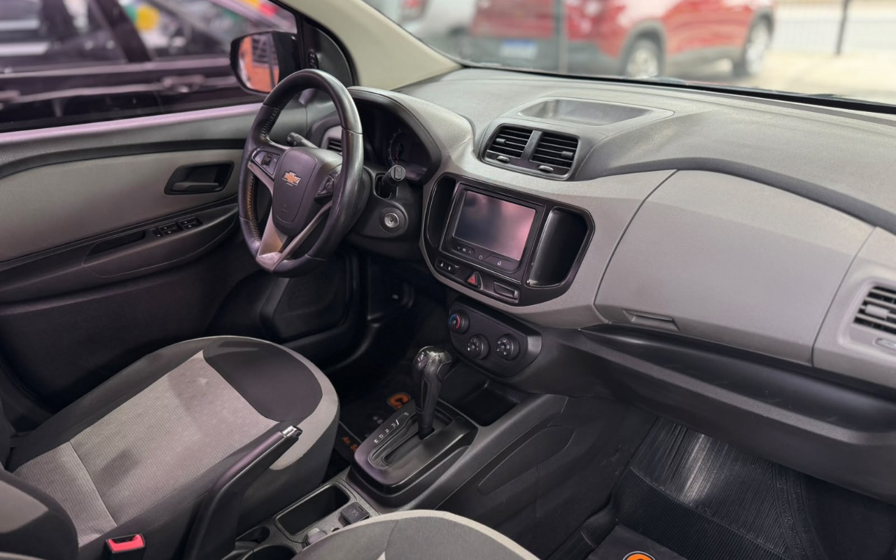 imagem-https://www.socarrao.com.br/sc-vehicle-images-prod/3947744/1789755509313-V2hhdHNBcHAgSW1hZ2UgMjAyNi0wOS0xOCBhdCAxNS4xMS40OCAoNCkuanBlZw.jpeg