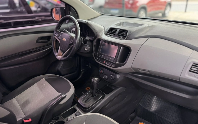 imagem-https://www.socarrao.com.br/sc-vehicle-images-prod/3947744/1789755509313-V2hhdHNBcHAgSW1hZ2UgMjAyNi0wOS0xOCBhdCAxNS4xMS40OCAoNCkuanBlZw.jpeg