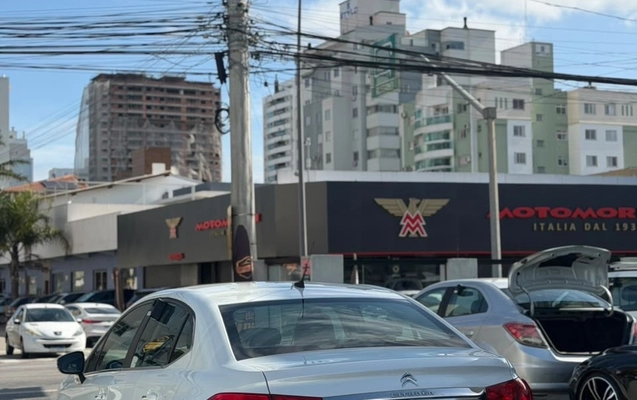 imagem-https://www.socarrao.com.br/sc-vehicle-images-prod/3947803/1789997863034-gb-622ba6b.jpeg