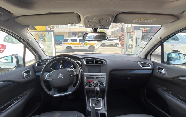 imagem-https://www.socarrao.com.br/sc-vehicle-images-prod/3947803/1789997863036-gb-f595508.jpeg