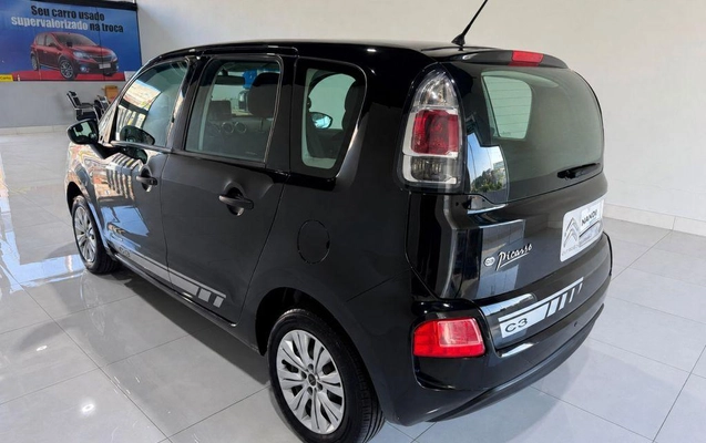 imagem-https://www.socarrao.com.br/sc-vehicle-images-prod/3947949/1789755705379-1235862.jpg