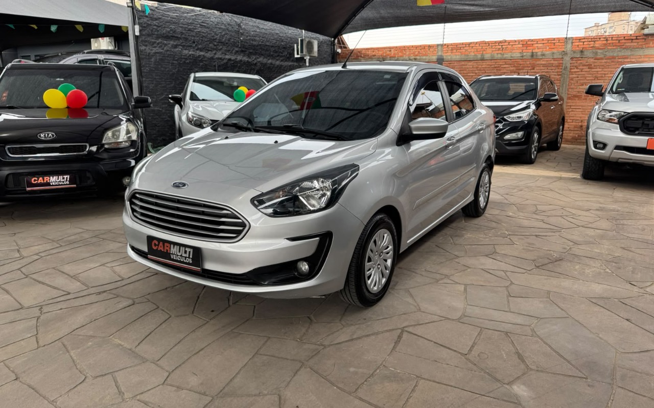 imagem-https://www.socarrao.com.br/sc-vehicle-images-prod/3948019/1789755782654-V2hhdHNBcHAgSW1hZ2UgMjAyNi0wOS0xOCBhdCAxNS4xNS41Ny5qcGVn.jpeg
