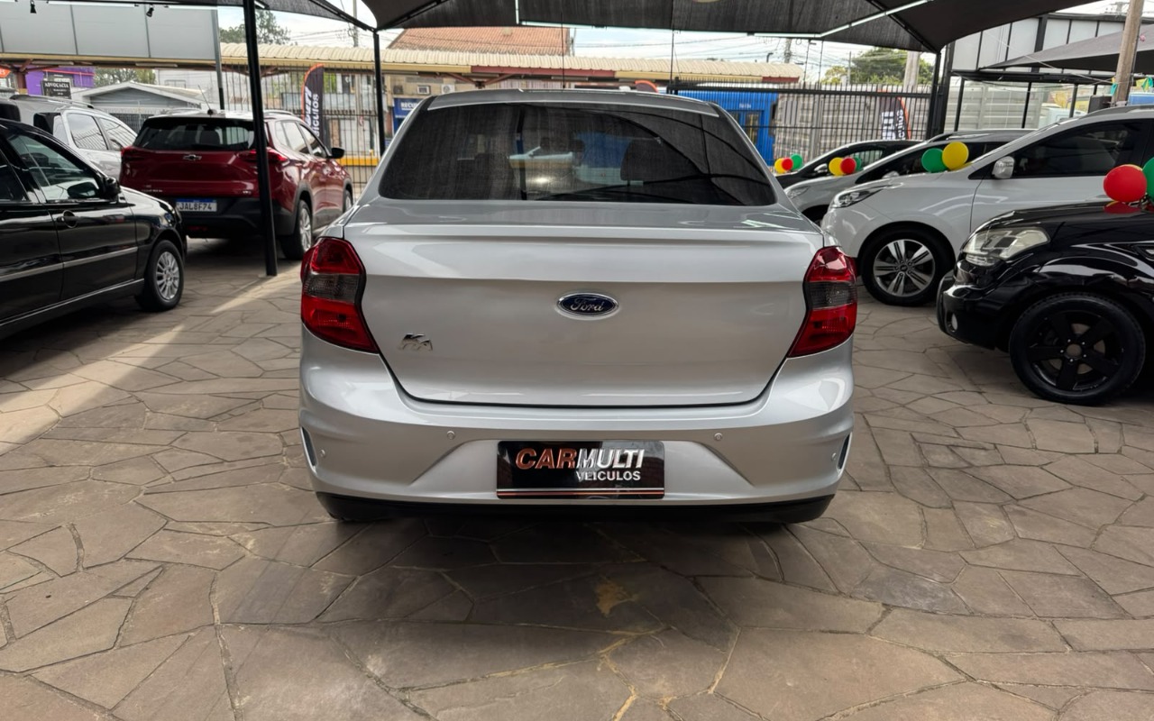 imagem-https://www.socarrao.com.br/sc-vehicle-images-prod/3948019/1789755782851-V2hhdHNBcHAgSW1hZ2UgMjAyNi0wOS0xOCBhdCAxNS4xNS41NyAoMykuanBlZw.jpeg