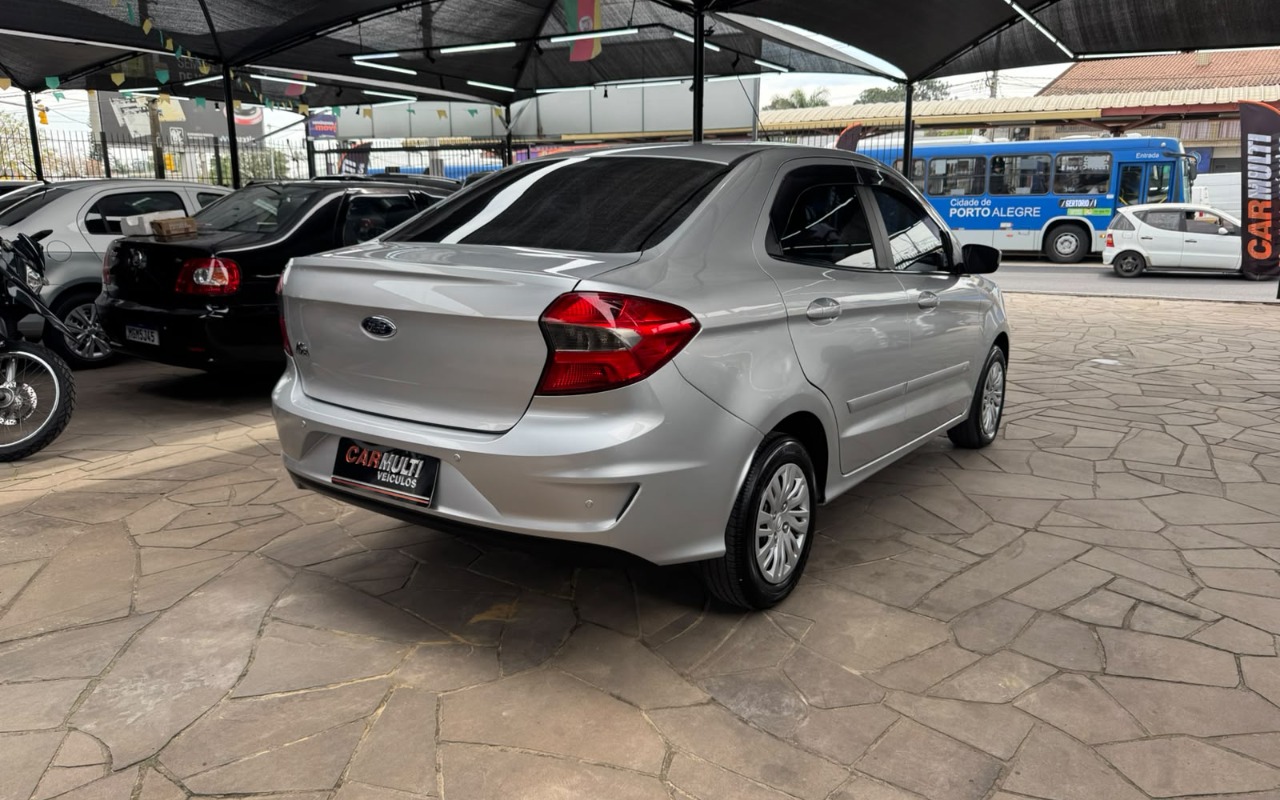 imagem-https://www.socarrao.com.br/sc-vehicle-images-prod/3948019/1789755783029-V2hhdHNBcHAgSW1hZ2UgMjAyNi0wOS0xOCBhdCAxNS4xNS41NyAoMSkuanBlZw.jpeg