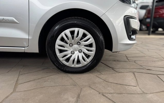 imagem-https://www.socarrao.com.br/sc-vehicle-images-prod/3948019/1789755783377-V2hhdHNBcHAgSW1hZ2UgMjAyNi0wOS0xOCBhdCAxNS4xNS41OCAoMykuanBlZw.jpeg