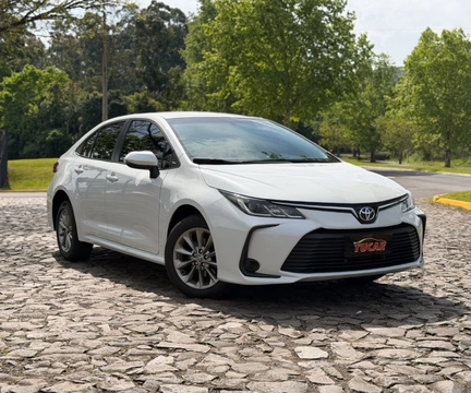 Toyota Corolla 2022 Branco — foto 1 de 3