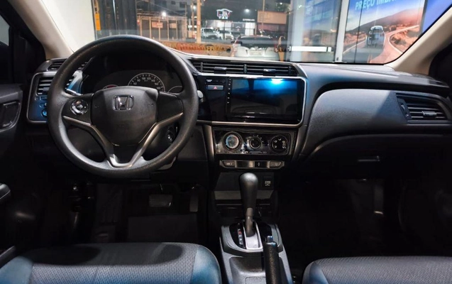 imagem-https://www.socarrao.com.br/sc-vehicle-images-prod/3948051/1789755858341-1233148.jpeg