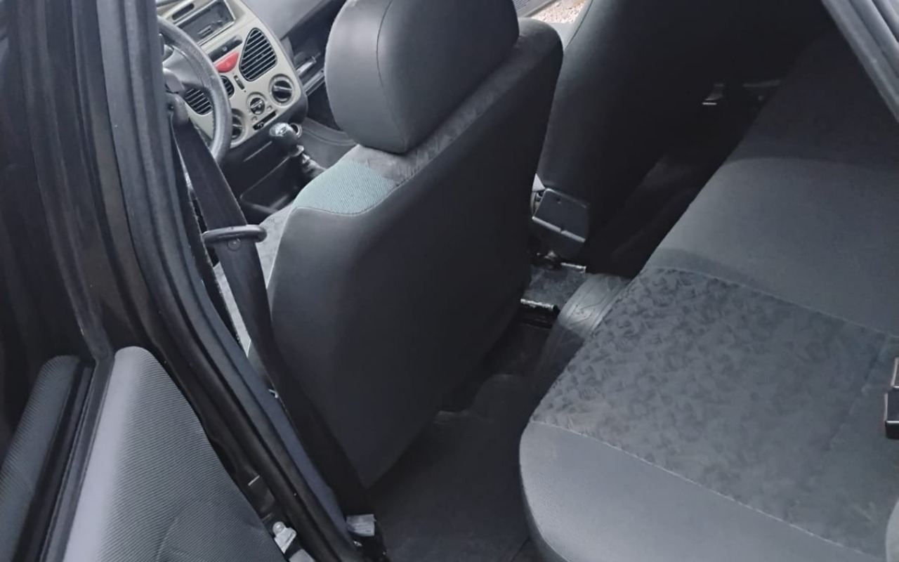 imagem-https://www.socarrao.com.br/sc-vehicle-images-prod/3948058/1789755864456-V2hhdHNBcHAgSW1hZ2UgMjAyNi0wOS0xNyBhdCAxOC4xMi4yMSAoMikuanBlZw.jpeg