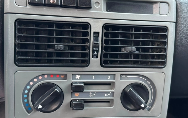 imagem-https://www.socarrao.com.br/sc-vehicle-images-prod/3948063/1789755867525-V2hhdHNBcHAgSW1hZ2UgMjAyNi0wOS0xOCBhdCAxNS4xNS4zOC5qcGVn.jpeg