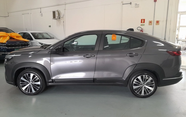 imagem-https://www.socarrao.com.br/sc-vehicle-images-prod/3948107/1789755958810-1_032552.jpg