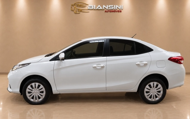 imagem-https://www.socarrao.com.br/sc-vehicle-images-prod/3948129/1789756175388-27KZU0sVT6OtdBSkTLPM6QBDWxf4JvEm.jpg
