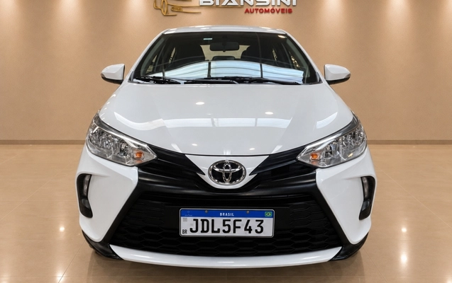 imagem-https://www.socarrao.com.br/sc-vehicle-images-prod/3948129/1789756175403-5Fm0dApFRoHrIjF3gVIWS9LUI3naWakT.jpg