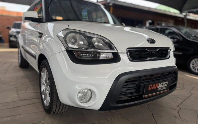 imagem-https://www.socarrao.com.br/sc-vehicle-images-prod/3948130/1789756218073-V2hhdHNBcHAgSW1hZ2UgMjAyNi0wOS0xOCBhdCAxNS4xOC40MCAoNCkuanBlZw.jpeg
