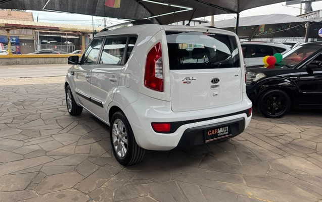 imagem-https://www.socarrao.com.br/sc-vehicle-images-prod/3948130/1789756218198-V2hhdHNBcHAgSW1hZ2UgMjAyNi0wOS0xOCBhdCAxNS4xOC4zOS5qcGVn.jpeg