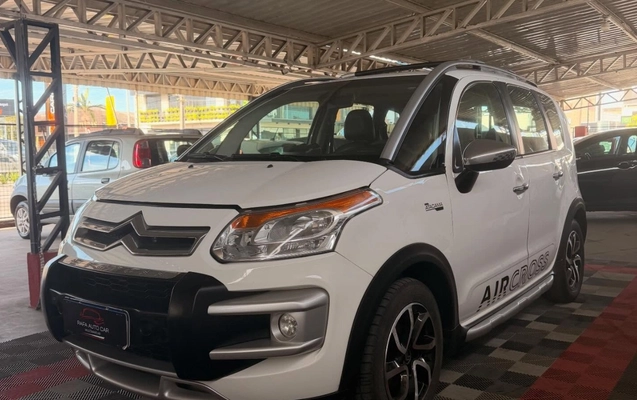 imagem-https://www.socarrao.com.br/sc-vehicle-images-prod/3948167/1789756294479-U2F2ZUNsaXAuQXBwXzczMDI5NzMxMF8xNzkzNjk2MDA1ODI3MDgyMF81OTAxMzQ1NzQ2NTc2NjQzNTA2X24gKDEpLmpwZw.jpg