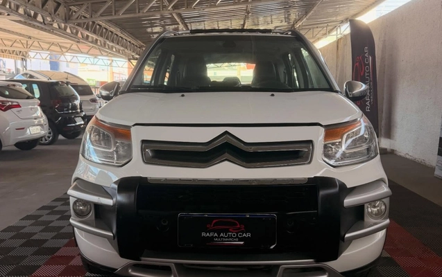 imagem-https://www.socarrao.com.br/sc-vehicle-images-prod/3948167/1789756294595-U2F2ZUNsaXAuQXBwXzcyOTk3OTIyMV8xNzkzNjk2MDA3NjI3MDgyMF8zNjE1Mjk5NjQ5NDk1NDgwNTIzX24gKDEpLmpwZw.jpg